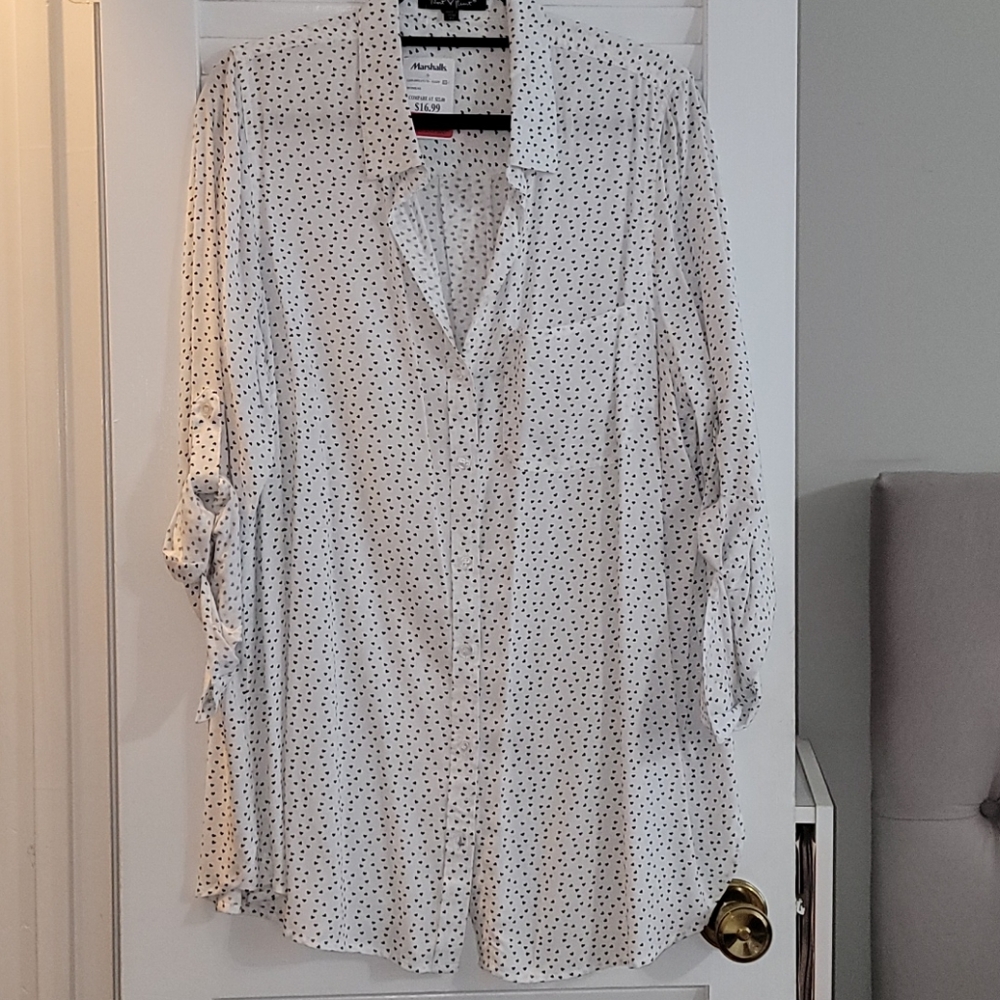 Velvet Heart heart button up